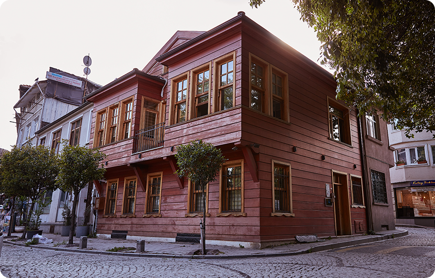 MEC Tarihi Bina